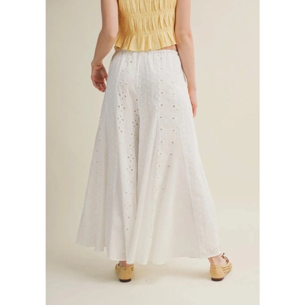 White Eyelet Cotton Wide Leg Palazzo Pants Lined with Pockets - Coastal European - Picture 4 of 7